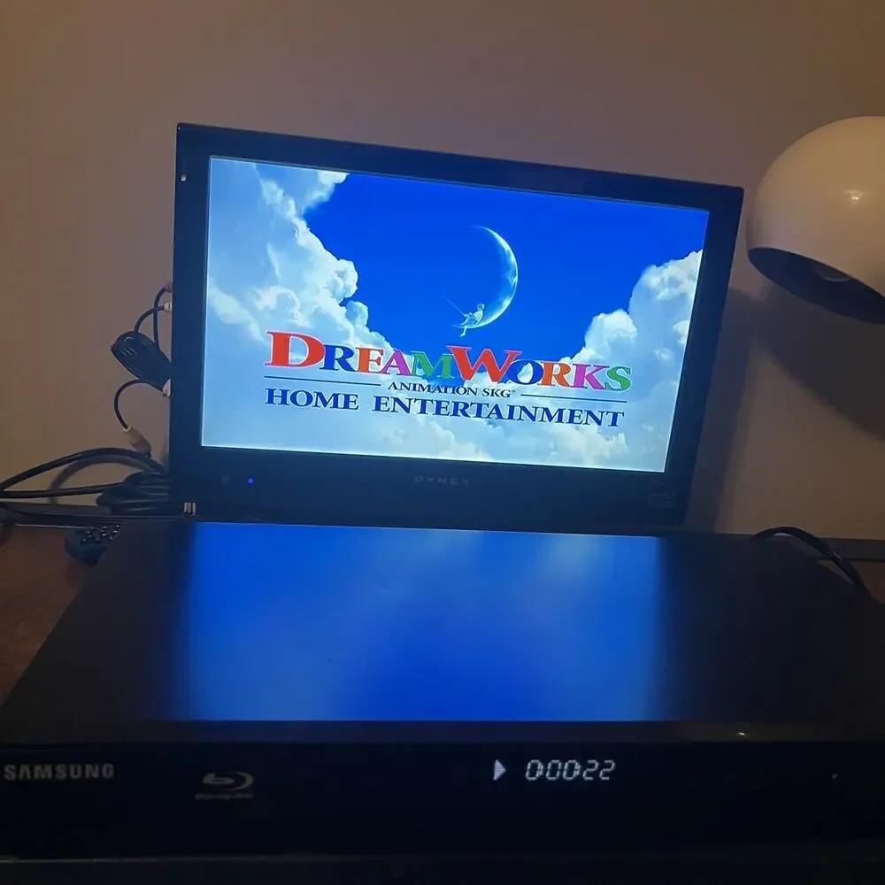 Samsung HT-E3500 Blu-Ray Home Theater Player - Tested & Works - No Remote